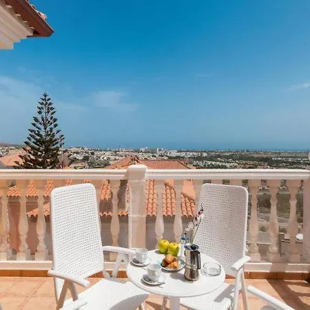 Vakantiehuis Sleeps 8 Pool Air Con Wifi *