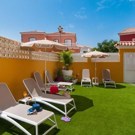 Sleeps 8 Pool Air Con Wifi Sonnenland