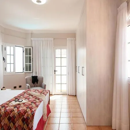Sleeps 8 Pool Air Con Wifi Vakantiehuis Sonnenland
