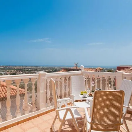Sleeps 8 Pool Air Con Wifi Vakantiehuis *